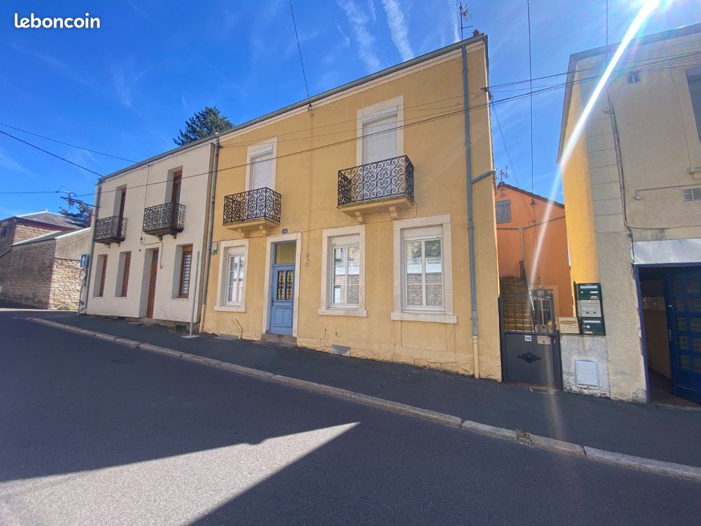 Immeuble 7 pièces 162 m² · à Le Creusot · 162 m² · 160 000 €