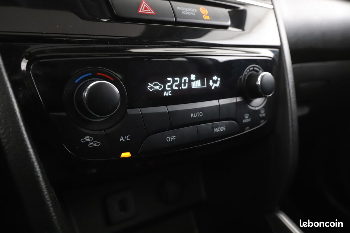 Suzuki Vitara 1.4 BoosterJet Hybrid Style Auto 129 ch (image 19)