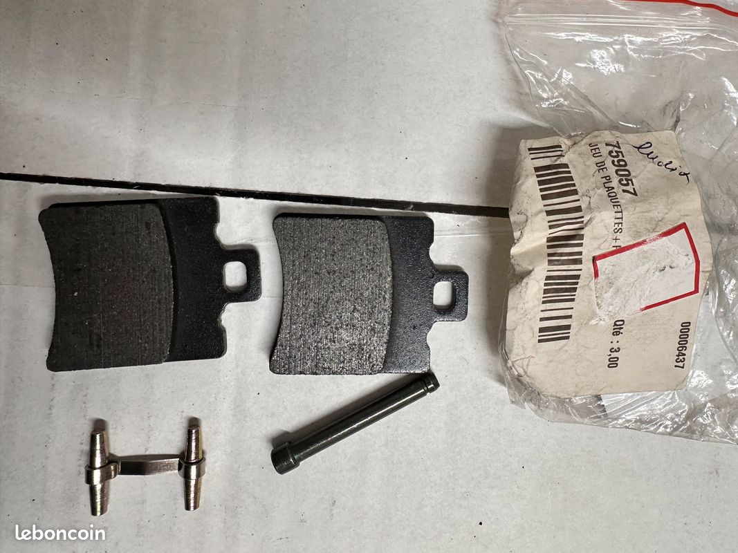 Plaquettes de frein neuves Peugeot Équipement moto