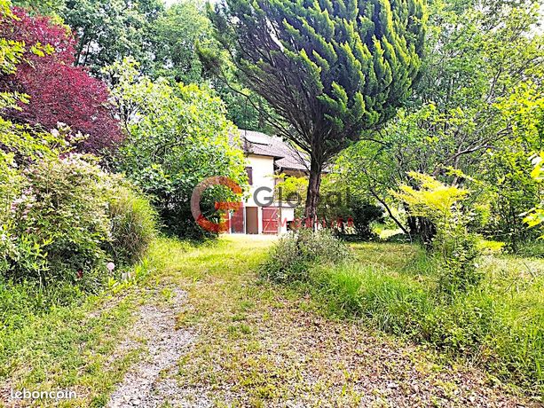 Maison 7 pièces 247 m²