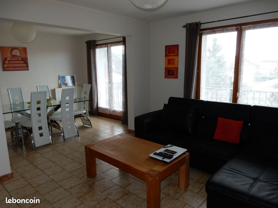 Appartement 3 pièces 76 m² · à Saint-Pierre-en-Faucigny · 76 m² · 1 010 €/mois