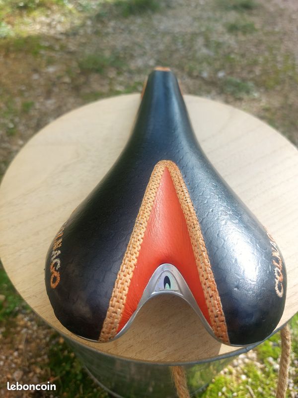 Selle De Vélo De Route Vintage Colnago / Selle San Marco Regal Girardi - Cuir Marron - Rails Cuivre 1989