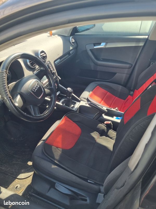 Audi A3 Sportback, 1.6L , diesel à vendre en l'état (image 3)