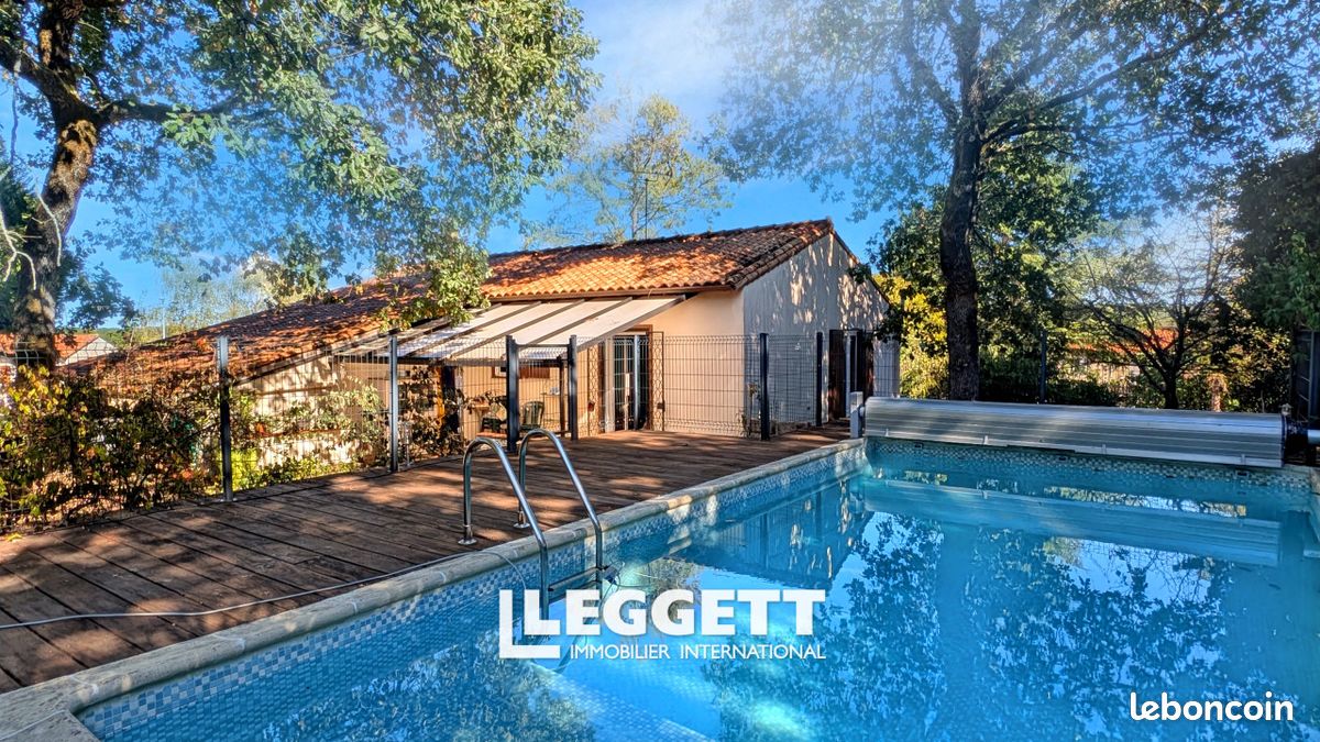 Maison 7 pièces 132 m² · à La Couronne · 132 m² · 269 950 €