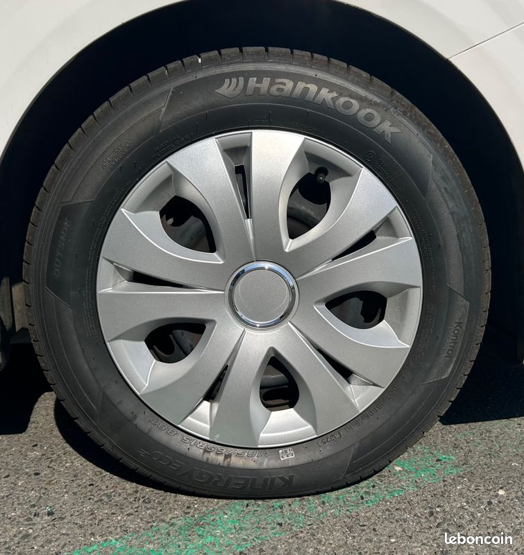 PEUGEOT 208 SOCIETE 1.5 BLUEHDI BVM6 100CH 7275HT CARPLAY - ENTRETIEN COMPLET PEUGEOT -REGULATEUR DE VITESSe (image 29)