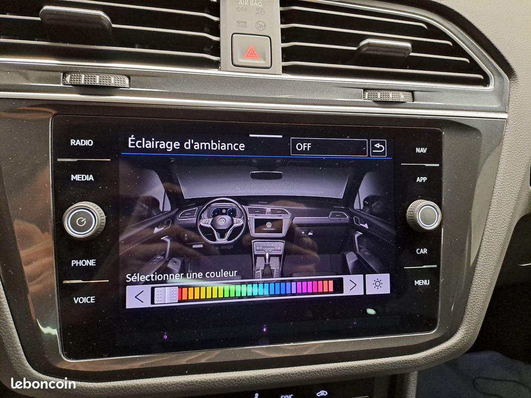 VOLKSWAGEN Tiguan 2.0 TDI 150ch DSG7 Elegance (image 34)