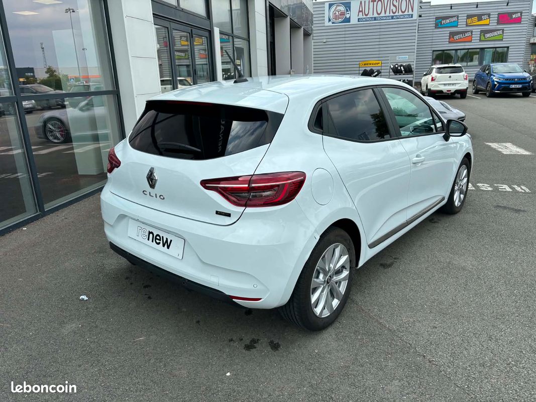 Renault clio v (2) 1.6 e-tech full hybrid 145 evolution (image 3)