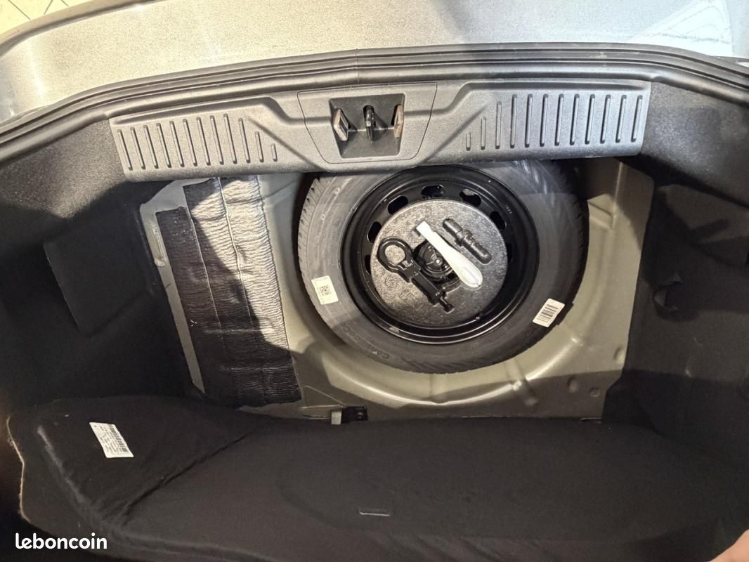 Ford Fiesta 1.0 ECOBOOST 100CH S&S BVM6 TREND (image 9)