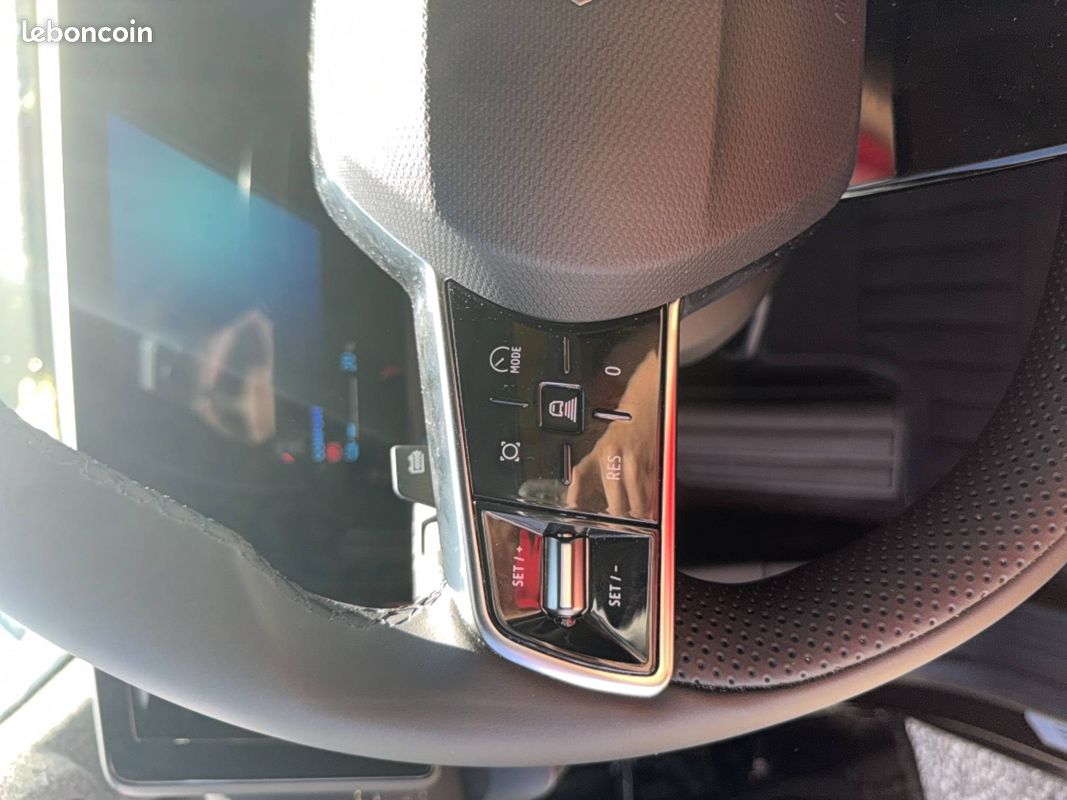 RENAULT Scenic E-Tech électrique 220 ch grande autonomie Techno Iconic (image 13)