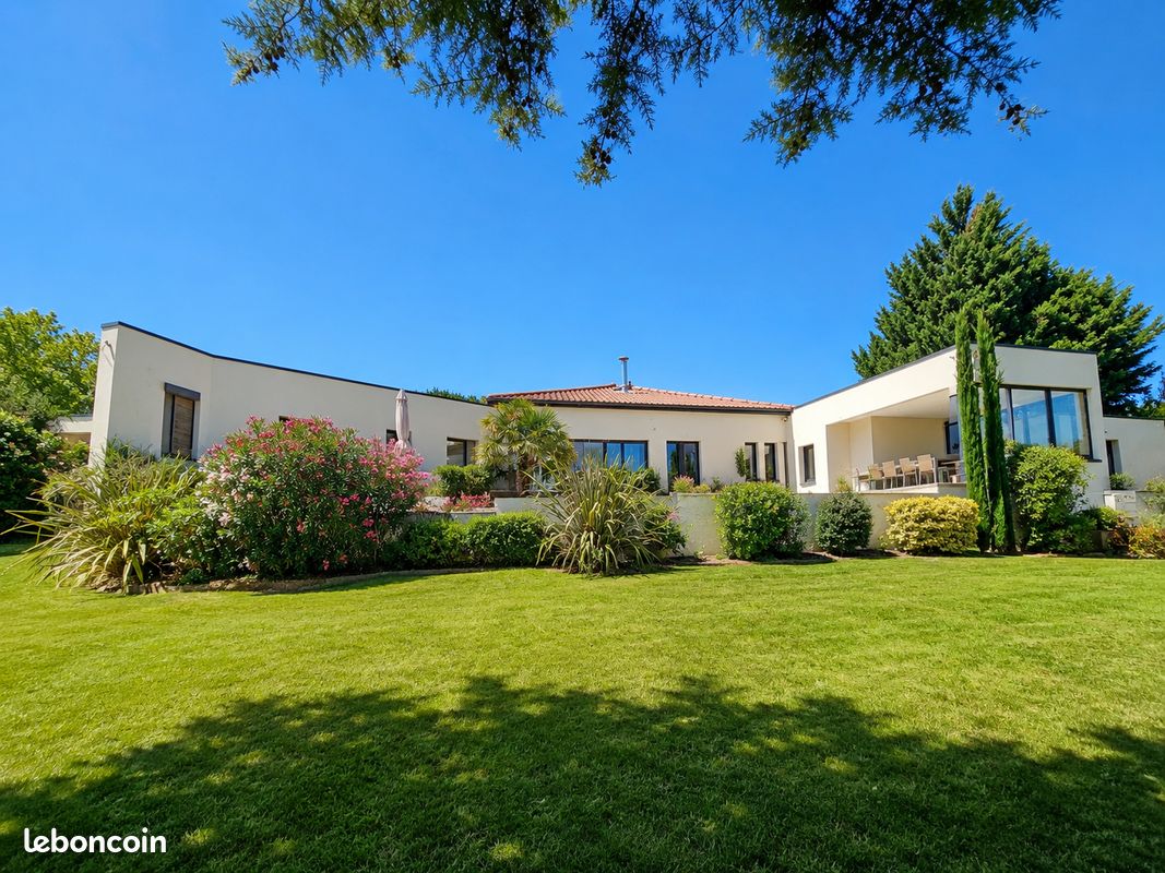 Maison 9 pièces 250 m² · à Vienne · 250 m² · 1 150 000 €