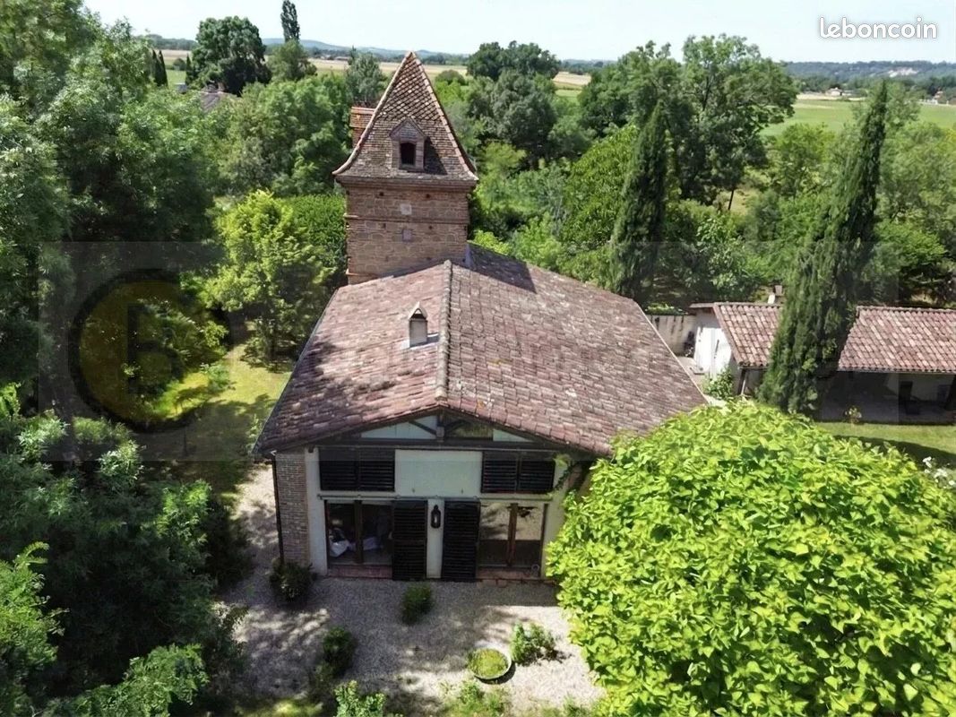 Maison 6 pièces 213 m² · à Saint-Lieux-lès-Lavaur · 213 m² · 569 000 €