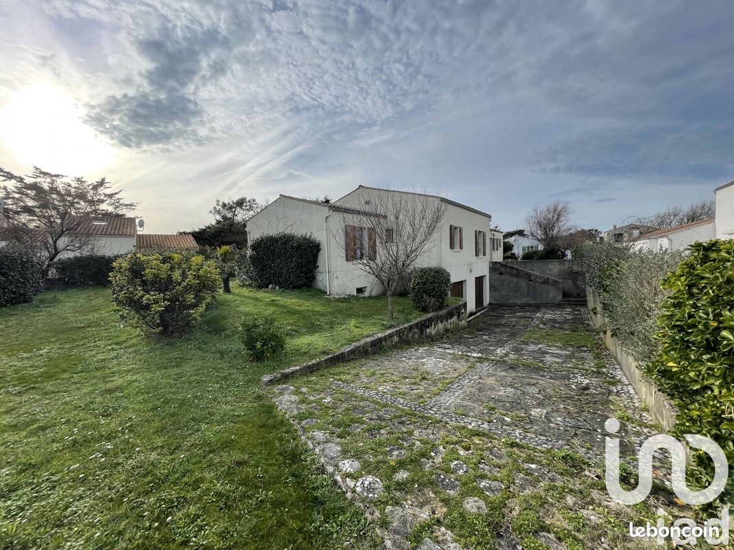 Propriété 6 pièces 142 m² - Saint-Denis-d'Oléron 17650 (image principale 0)