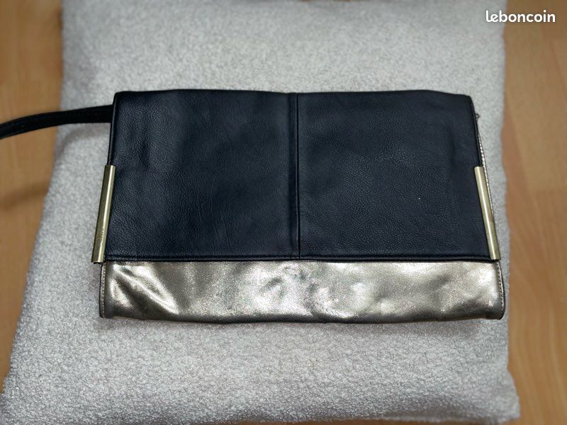 Pochette (image 1)