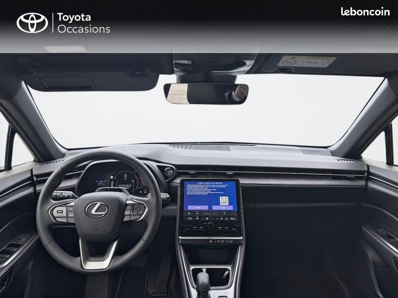 Lexus LBX 1.5 136ch Emotion 2WD (image 8)