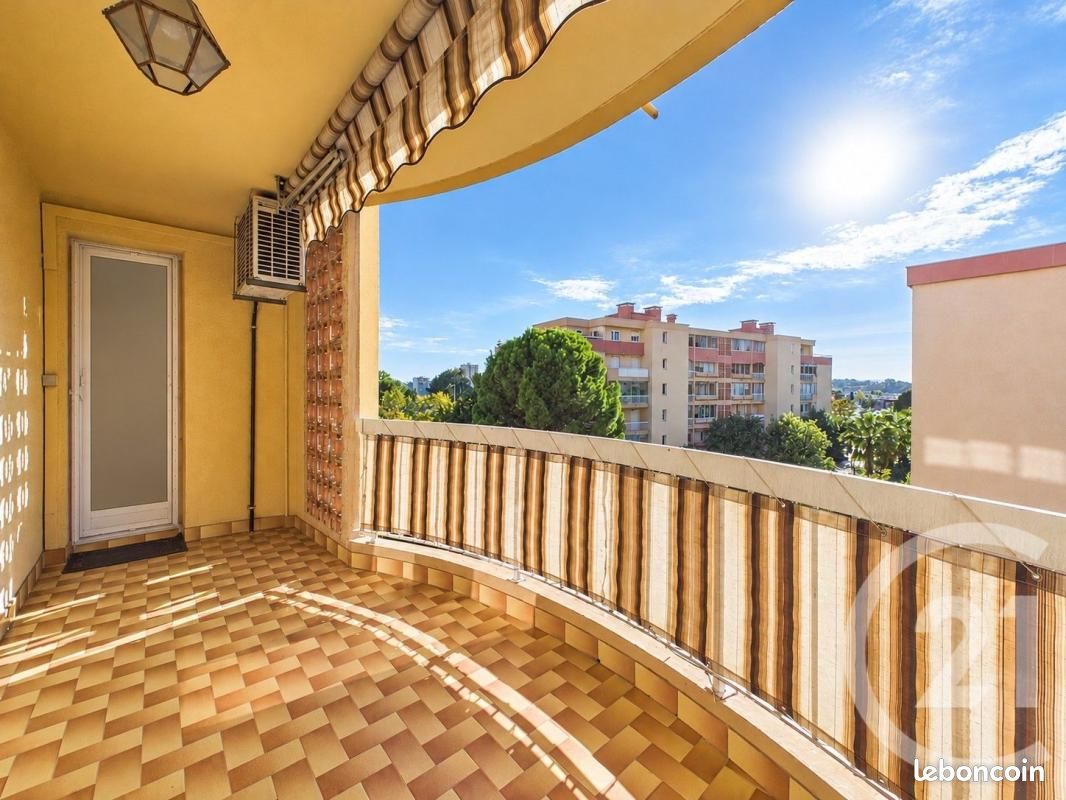Appartement 3 pièces 66 m² · à Toulon · 66 m² · 181 000 €