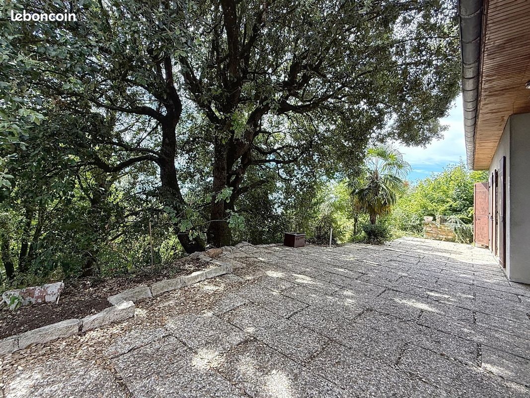 Appartement a louer rillieux-la-pape - 6 pièce(s) - 176 m2 - Surfyn