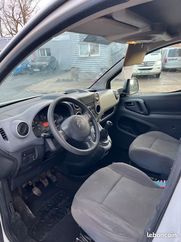 Citroen berlingo 1.6 hdi 75 cv confort (image 5)