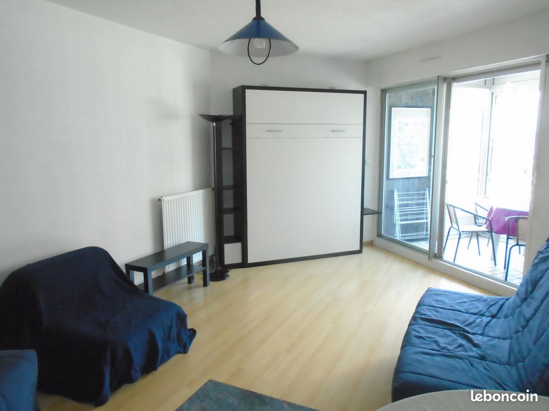 Appartement 1 pièce 33 m² · à Larmor-Plage · 33 m² · 594 €