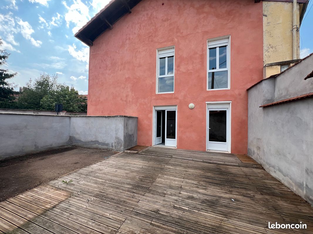 Appartement 5 pièces 128 m² · à Roanne · 128 m² · 924 €