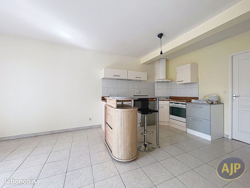Appartement 3 pièces 63 m² · à Redon · 63 m² · 672 €/mois