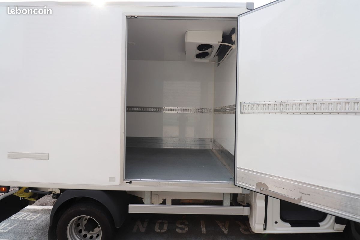 Volkswagen crafter vu frigorifique -ttc 39 997 (tva recup.) -2.0l tdi 175ch 35l3 -2 cam.recul -carplay -dispo 30/6 (image 12)