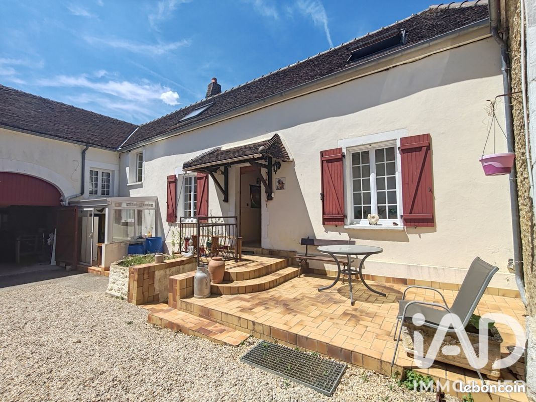 Maison 4 pièces 140 m² · à Dyé · 140 m² · 102 500 €