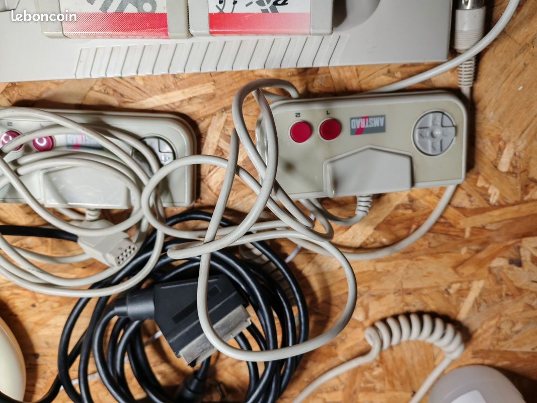 Console amstrad gx 4000 2.manettes + 2 Jeux (image 11)