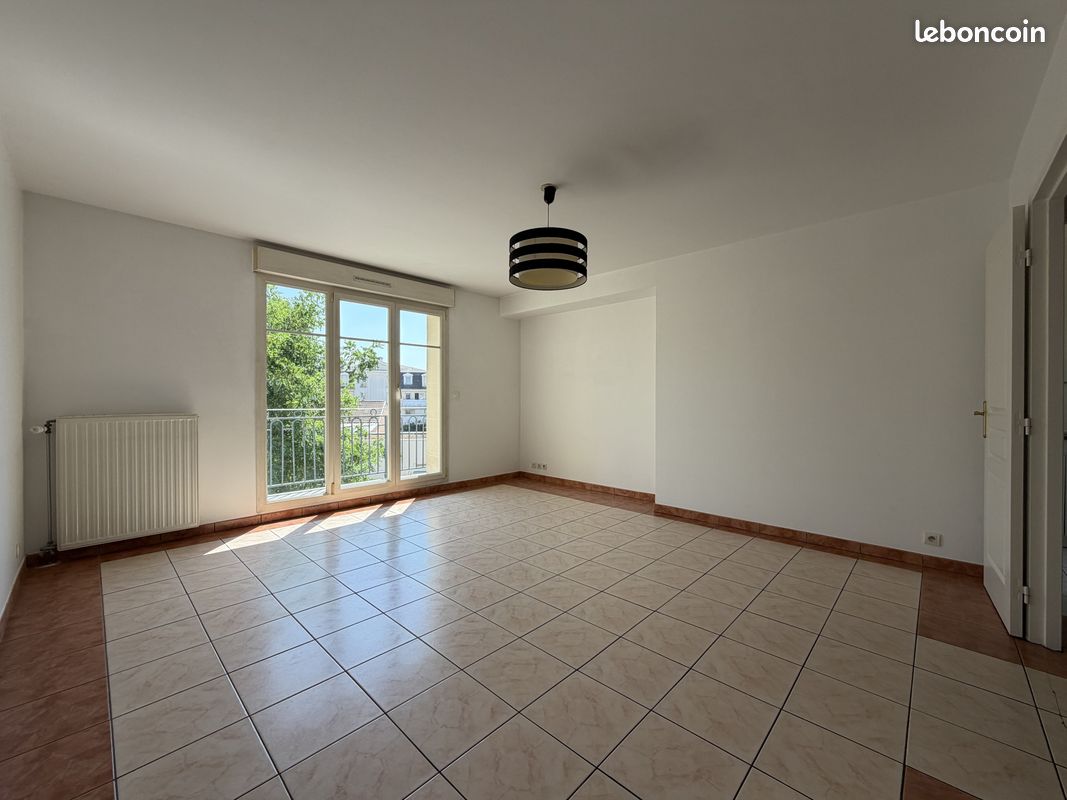 Appartement 3 pièces 63 m² · à Les Pavillons-sous-Bois · 63 m² · 1 115 €