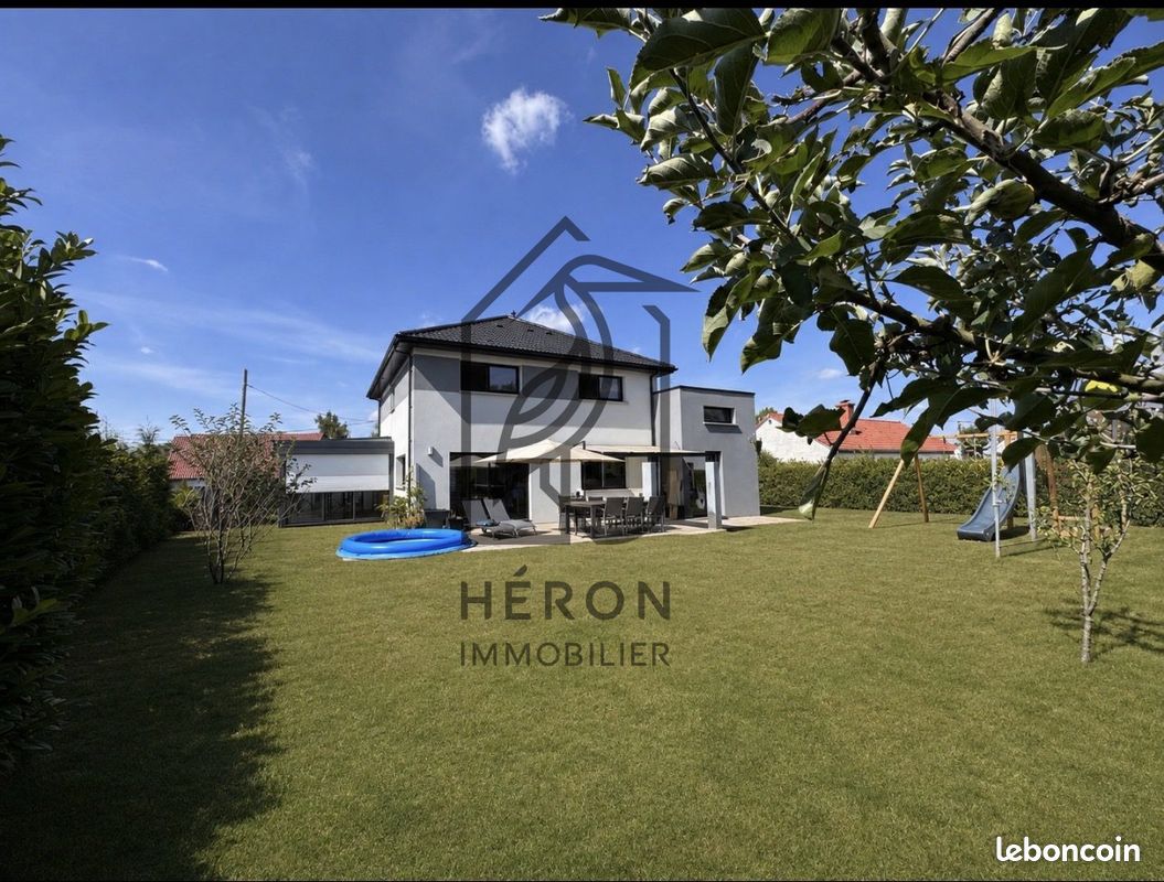 Maison 6 pièces 137 m² · à Aubers · 137 m² · 429 000 €