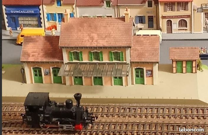 MAQUETTE DE LA gare de Neuvy montée par collage Jouef HO EUR 30,00