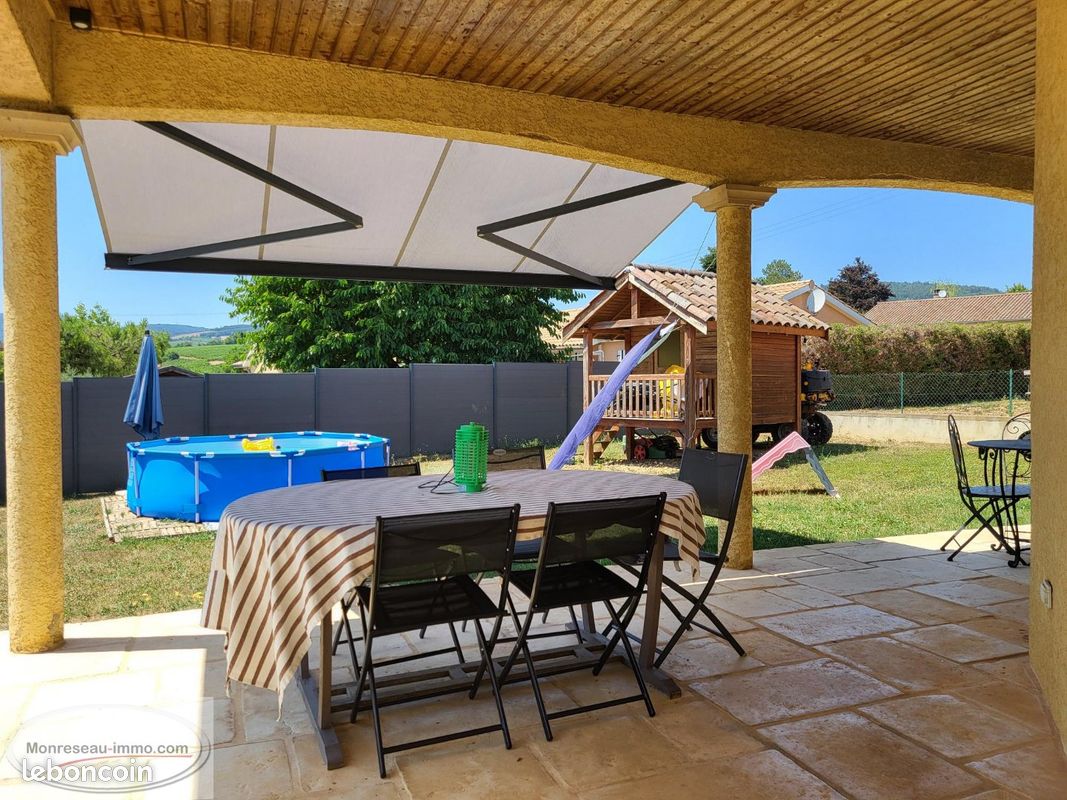Maison 6 pièces 127 m² · à La Roche-Vineuse · 127 m² · 330 000 €