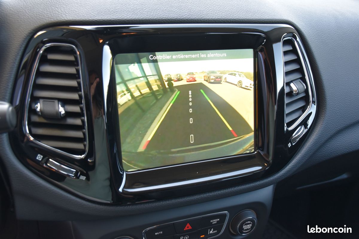 Jeep Compass Limited BVA • 15990 km • 1ère Main • Pack hiver • Camera (image 15)