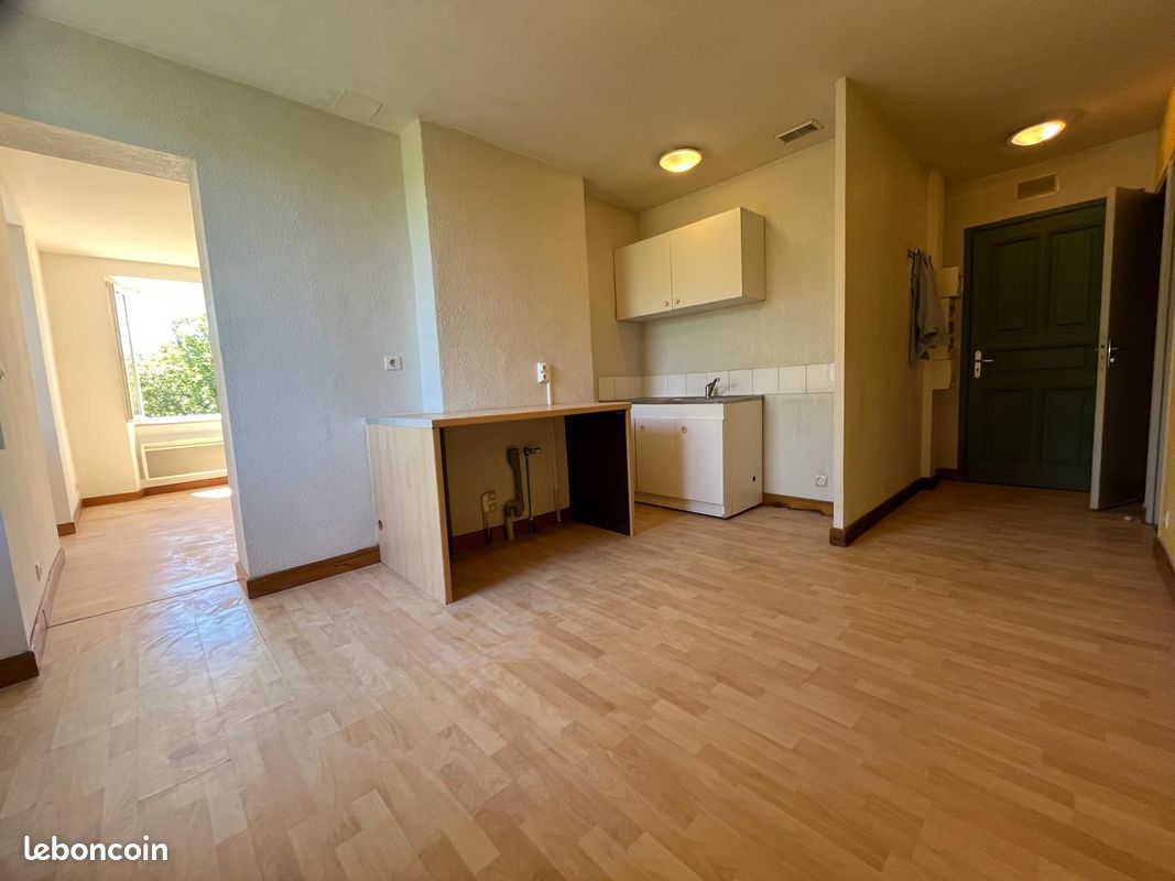 Appartement 3 pièces 50 m² · à Chomérac · 50 m² · 490 €