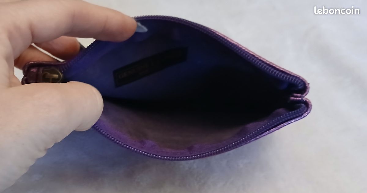 Pochette en cuir Mambo - Violet - Lou s'enjaille une gamme Lou Jaïa