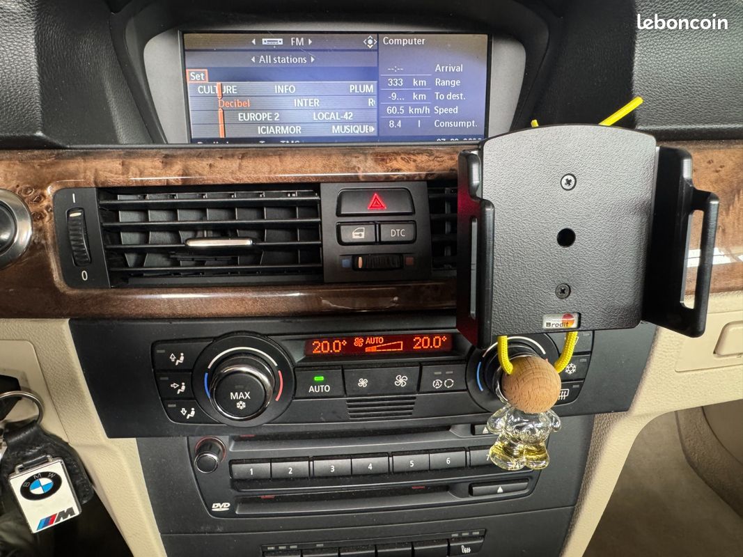 BMW SERIE 3 CAB E93 330i Luxe A (image 32)