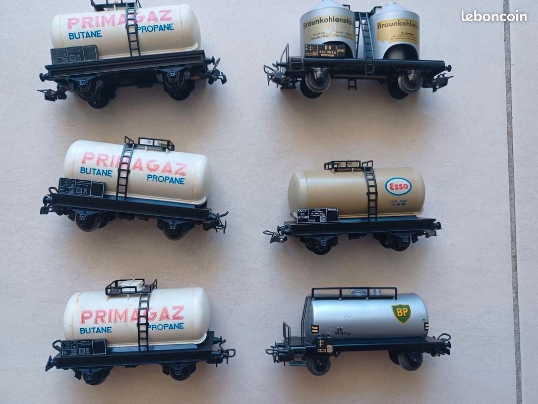 Lot 5 wagons citerne hornby et 1 wagon cuve ciment marklin sans boites (image 1)