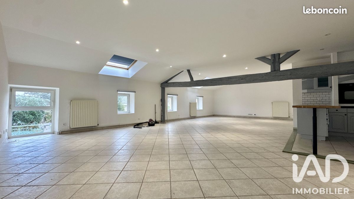 Appartement 5 pièces 154 m² · à Argancy · 154 m² · 1 120 €/mois