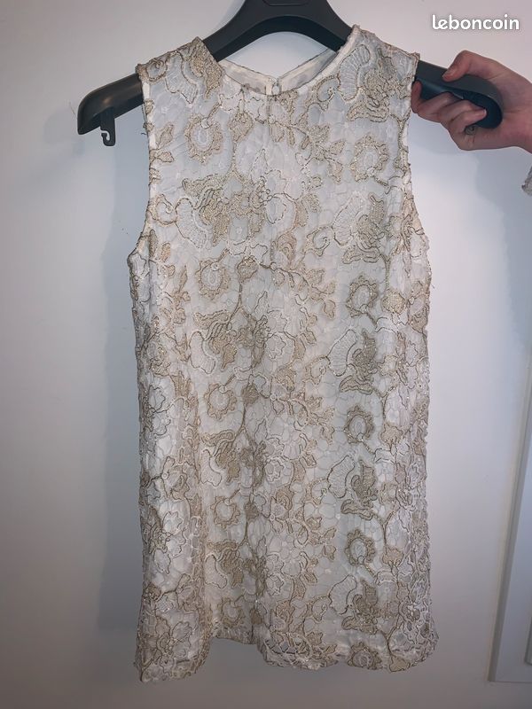 Robe (image 1)