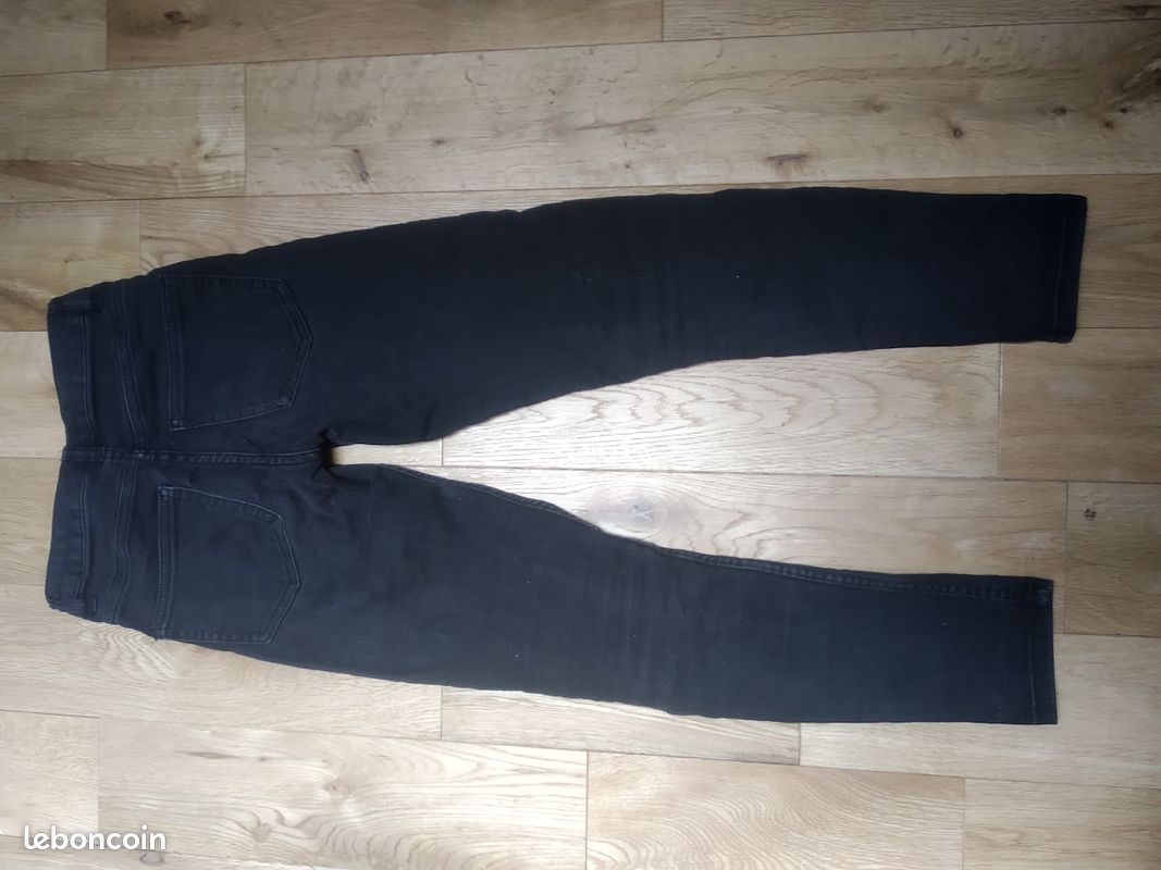 Jean slim noir ado de chez jennyfer (image 2)