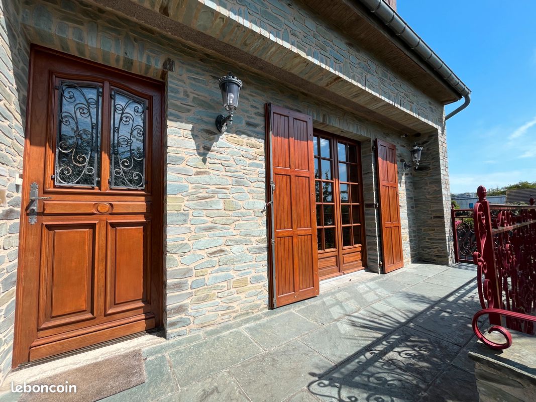 Maison 8 pièces 190 m² · à Cherbourg-en-Cotentin · 190 m² · 385 000 €