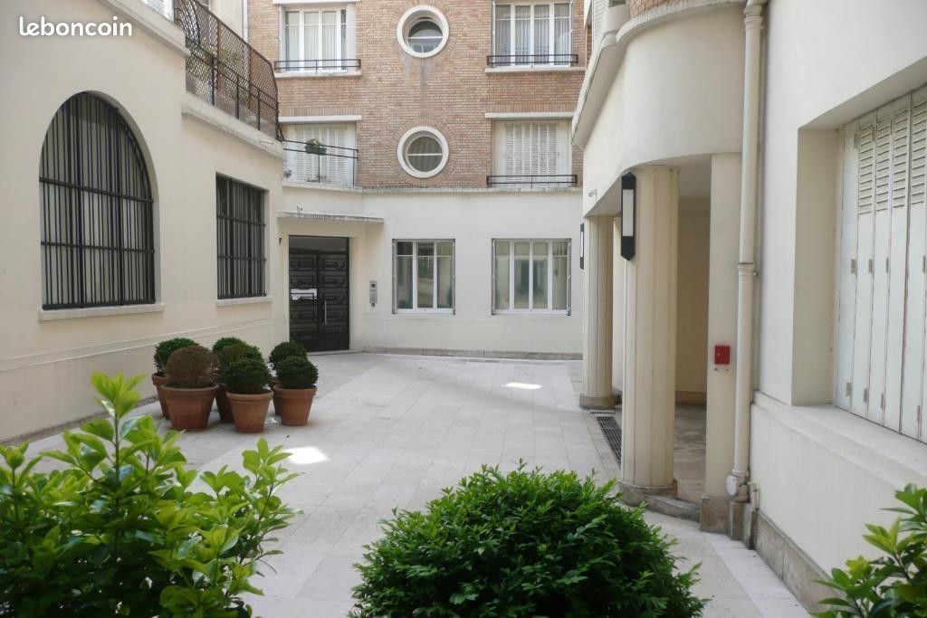 Appartement 3 pièces 57 m² · à Paris · 57 m² · 1 990 €/mois