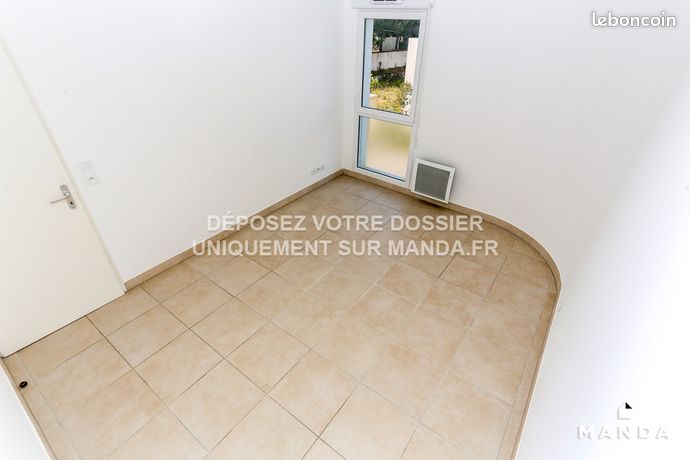 https://img.leboncoin.fr/api/v1/lbcpb1/images/34/67/1c/34671c57bb286237d0f55bf71a0a0b90fe335248.jpg?rule=ad-image