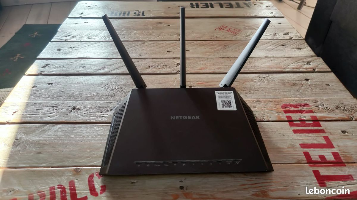 Routeur Wi-Fi Netgear Nighthawk AC1900 R7000 parfait état, boîte d’origine (image 1)