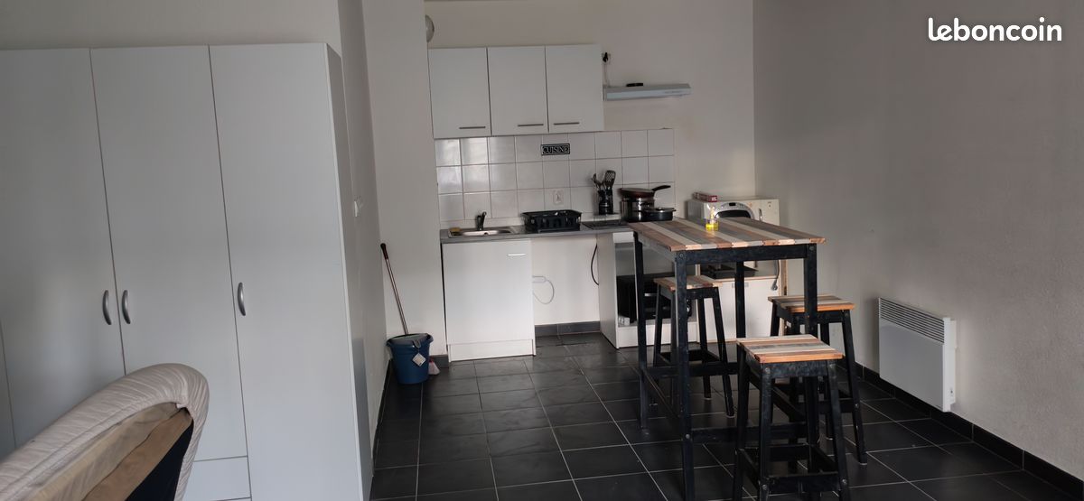 Appartement 1 pièce 36 m² · à Chanteloup-les-Vignes · 36 m² · 750 €