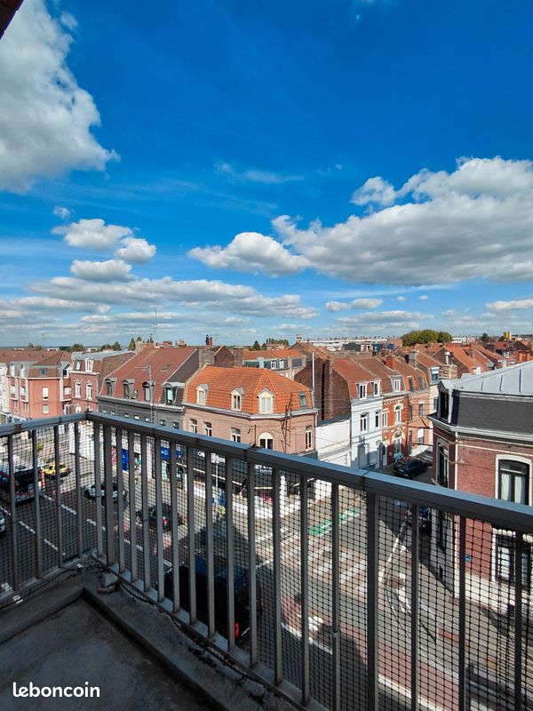 Appartement 4 pièces 93 m² · à La Madeleine · 93 m² · 1 095 €/mois