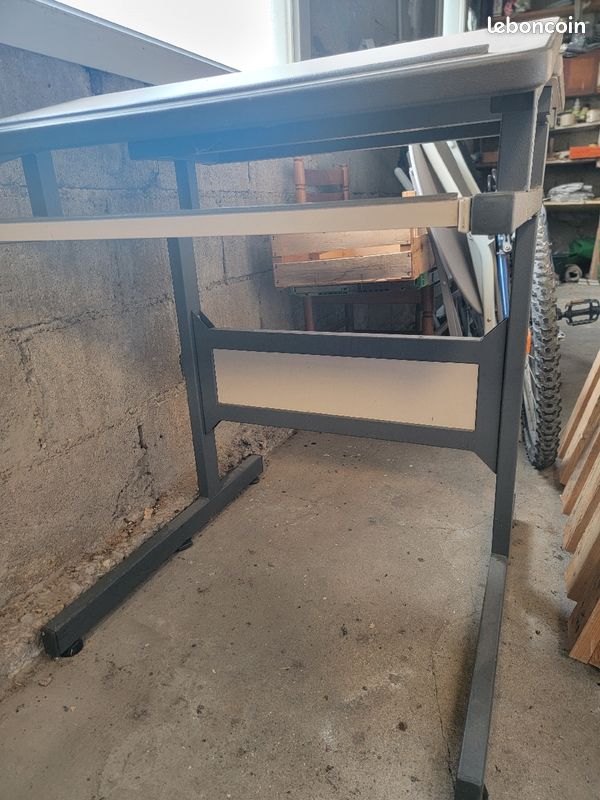 Bureau (image 3)