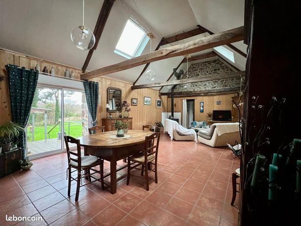 Ferme 10 pièces 240 m²