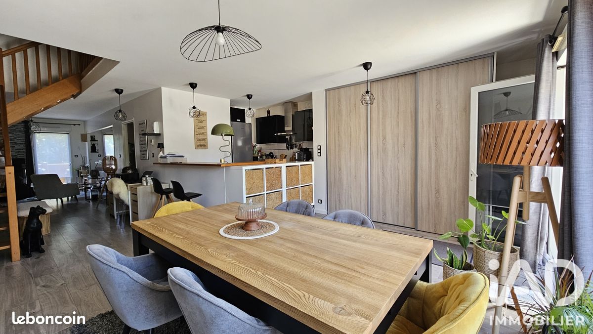 Maison 4 pièces 99 m² · à Vignoc · 99 m² · 256 000 €