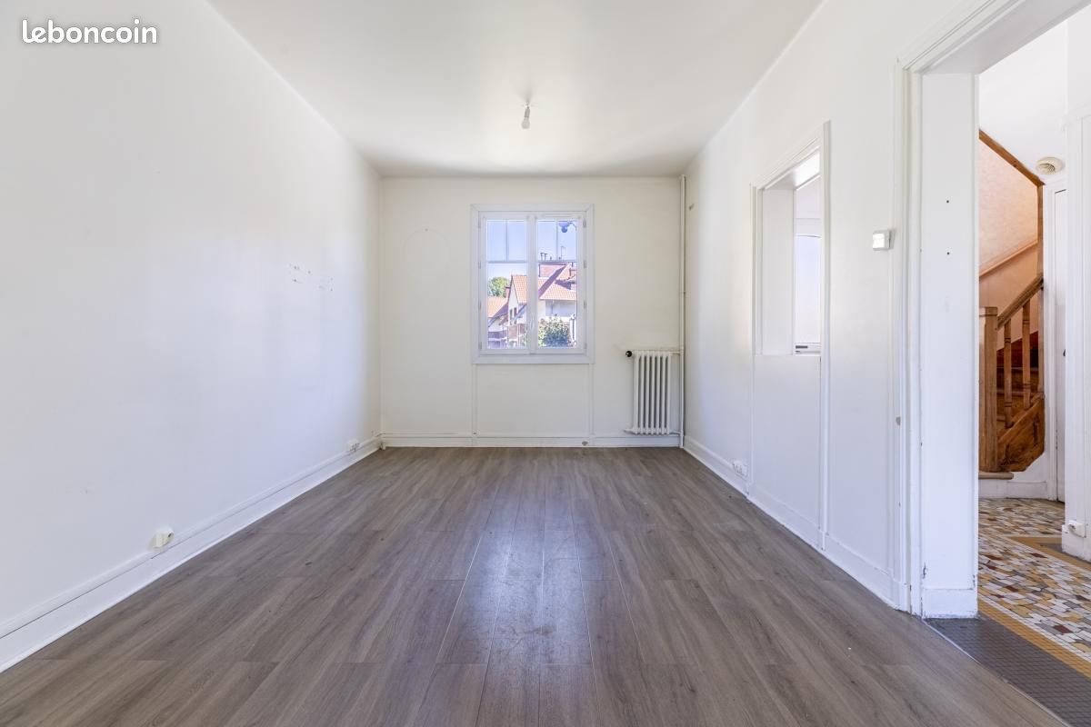 Maison 5 pièces 94 m² · à Suresnes · 94 m² · 650 000 €