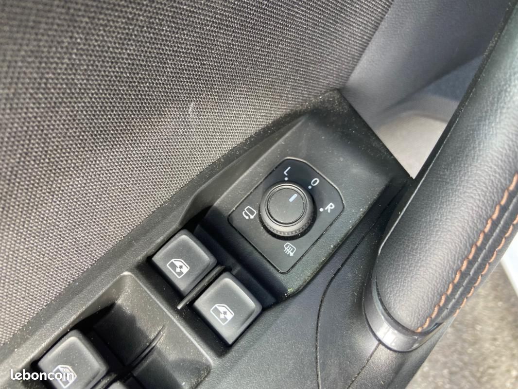 Cupra Leon 1.5 eTSI Hybrid 150 ch DSG7 V (image 10)
